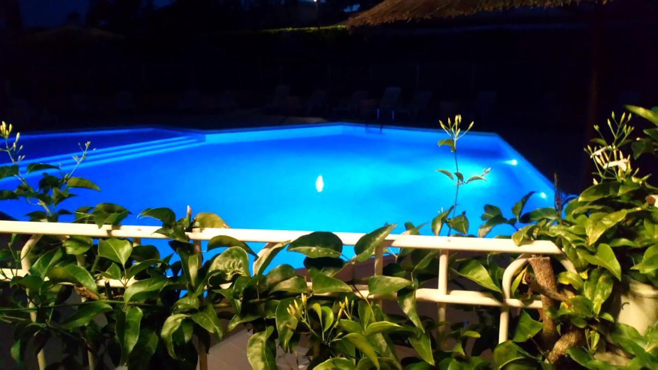 Brit Hotel Confort Helios Agde Exterior photo