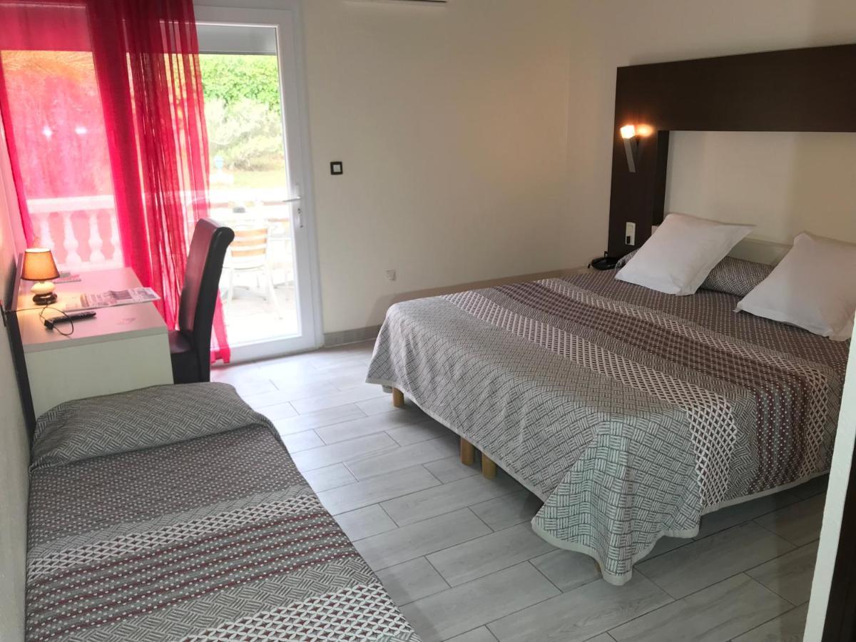 Brit Hotel Confort Helios Agde Exterior photo